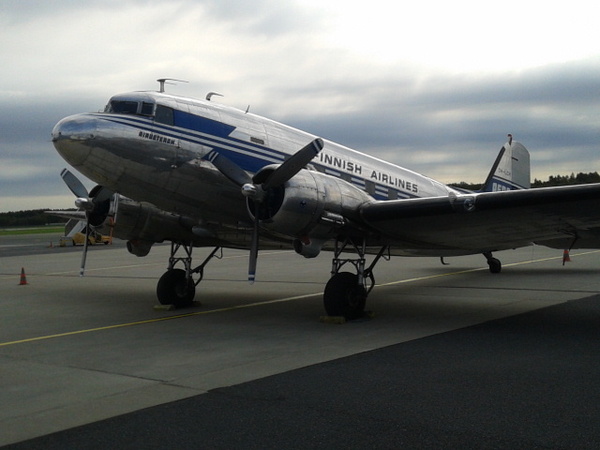 Douglas DC-3. 80 лет со дня первого вылета. Жив и здоров и продолжает свое дело. - Авиация, Раритет