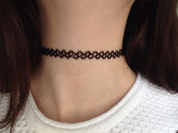 It's like the 90s are back in fashion - My, Choker, Fashion what are you doing, Collar