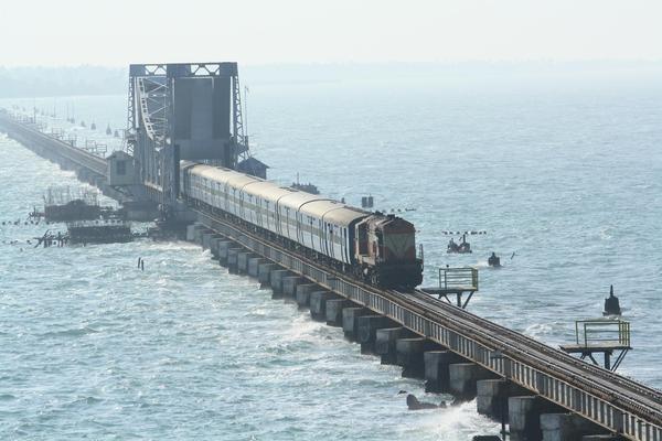 Железная Дорога Ченнаи - Рамесварам, Индия Железная дорога, Поезд, Мост, Океан, Индия, Видео, Длиннопост