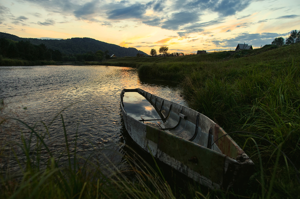 Петропавловка на закате. Курагинский район, Красноярский край