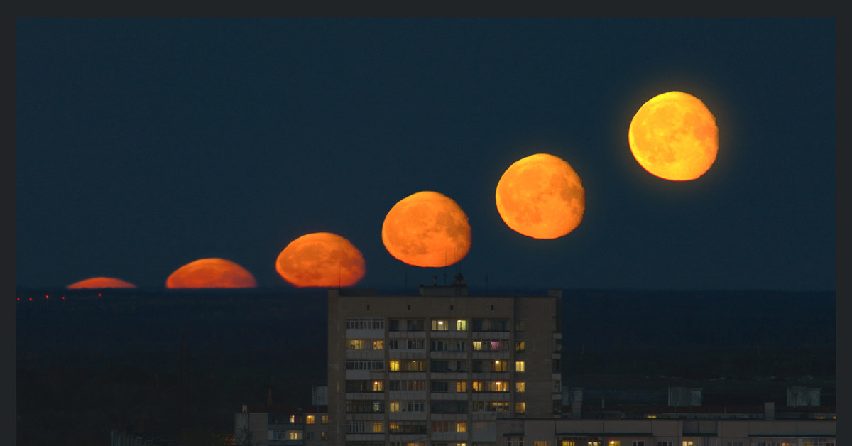 Восход луны в москве. Восход Луны. Большая Луна. Лунный Восход. Красная Луна.