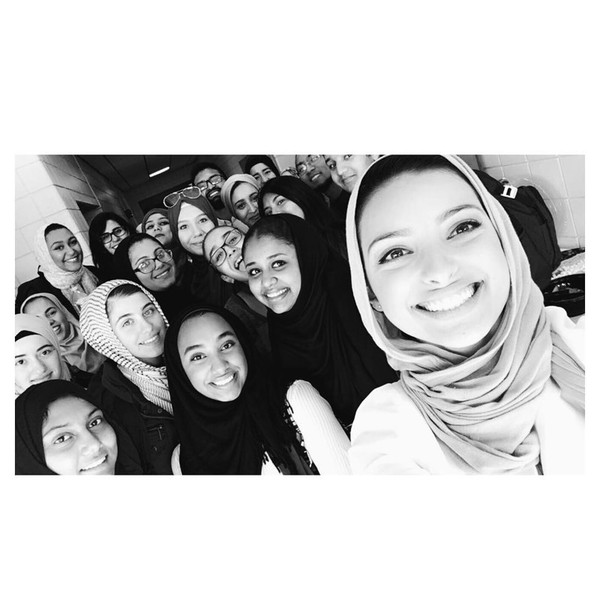 Мусульманка сочла за честь сфотографироваться для Playboy Playboy, Мир, Люди, Хиджаб, Длиннопост