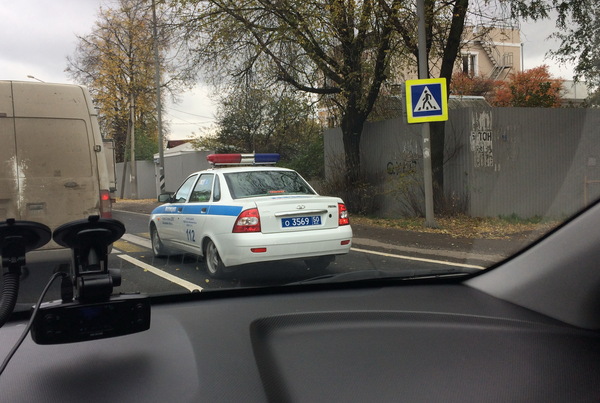 ДПСники на пацанской Приоре. - Моё, ДПС, Приора, Заниженная тачка