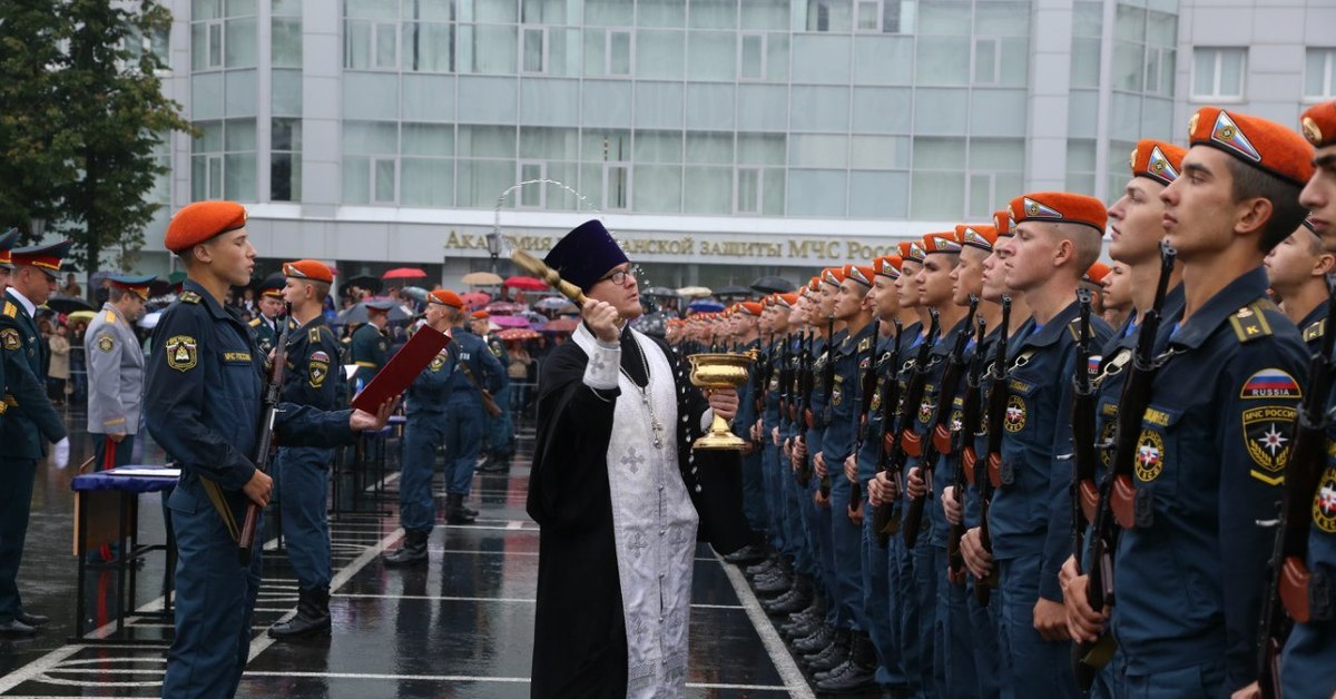 Университет мчс факультеты. Храм АГЗ МЧС. Харьков университет МЧС. Святые МЧС. МЧС СПБ Кирилл.