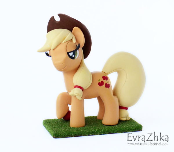 Applejack MLP фигурка из полимерной глины - Моё, My Little Pony, Applejack, Пони, Лепка из полимерной глины, Фигурка, Лепка, Длиннопост, Фигурки