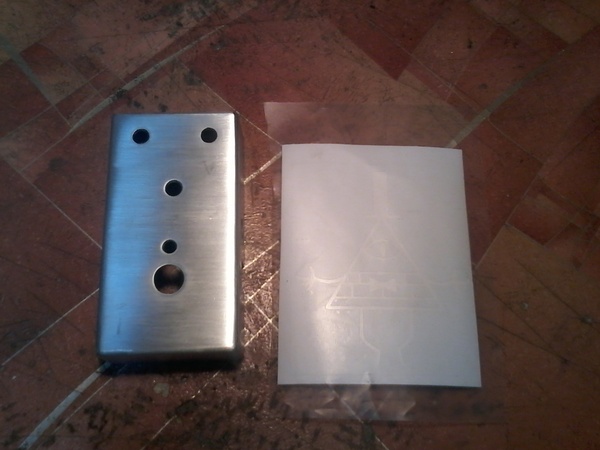 Собственный дизайн гитарной педали