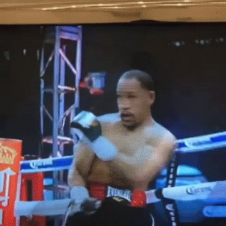 Вот что я называю "бой с тенью"