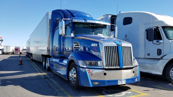 Optimus hid on a truck stop... - My, Transformers, Optimus Prime, Tractor, 