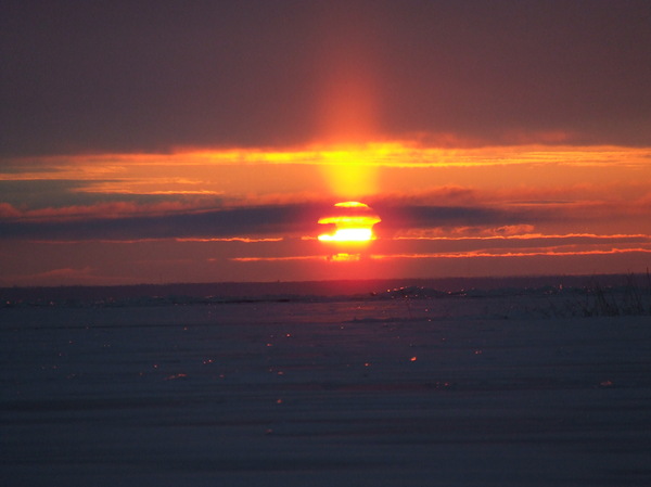 Зимнее солнце над Ладожским озером. | Пикабу