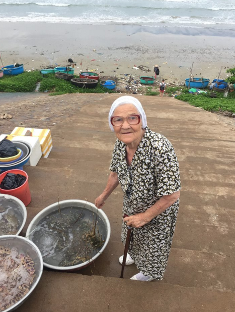 89-летняя баба Лена из Красноярска путешествует по миру на заначку от пенсии! - Путешествия, Бабалена, Старушка, Длиннопост