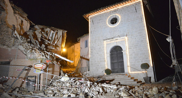 Italian authorities: dozens of people injured in the earthquake, no deaths - Events, Incident, Italy, Earthquake, Туристы, Don't panic, Риа Новости, Russia today, Longpost