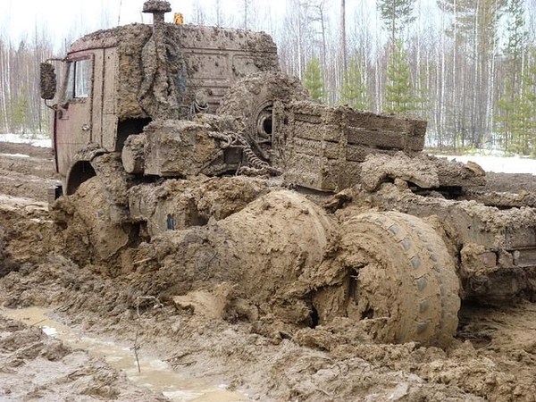 Difficulties on the road... it looks something like this - Auto, Car, Kamaz, Tractor, Stuck, Dirt, Difficulties, Road