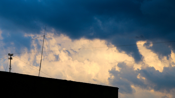 Sunshine, stay another month! - My, Autumn, Roof, The sun, Photo