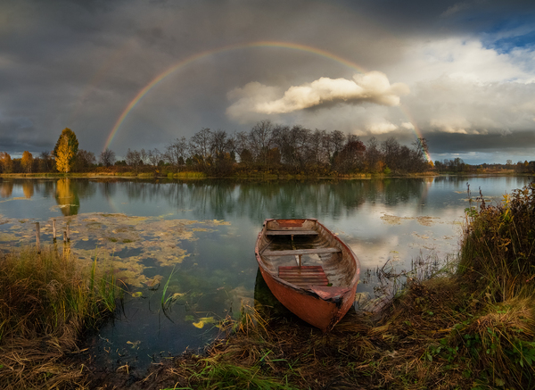 On the shore of the lake - My, A boat, Rainbow, Lake, Russia, Landscape, Reflection, The photo, Canon