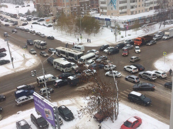 В центре Уфы сломался светофор - Пробки, Уфа