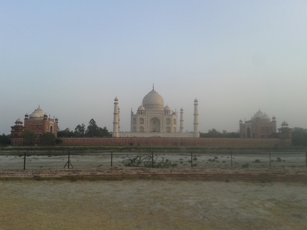 Тадж-Махал, вид с обратной стороны, Агра (Уттар Прадеш)