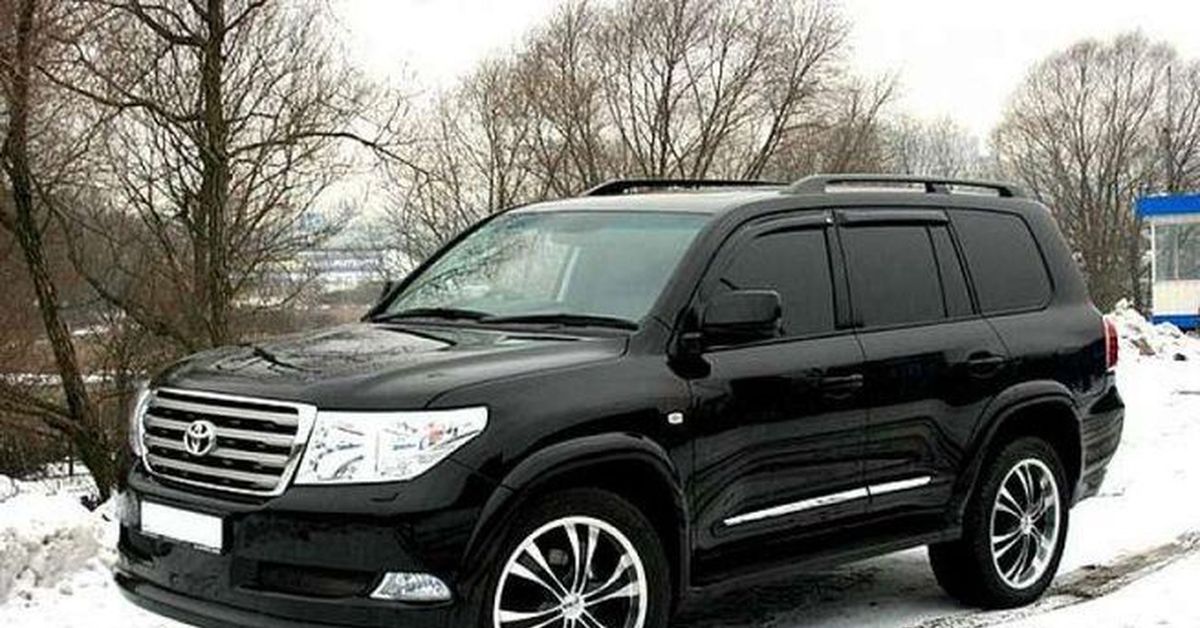 Черный 200. Toyota Land Cruiser 200 тонированный. Toyota lc200 тонированный. Toyota Land Cruse 200 тонированный. Ленд Крузер 200 черный тонированный.