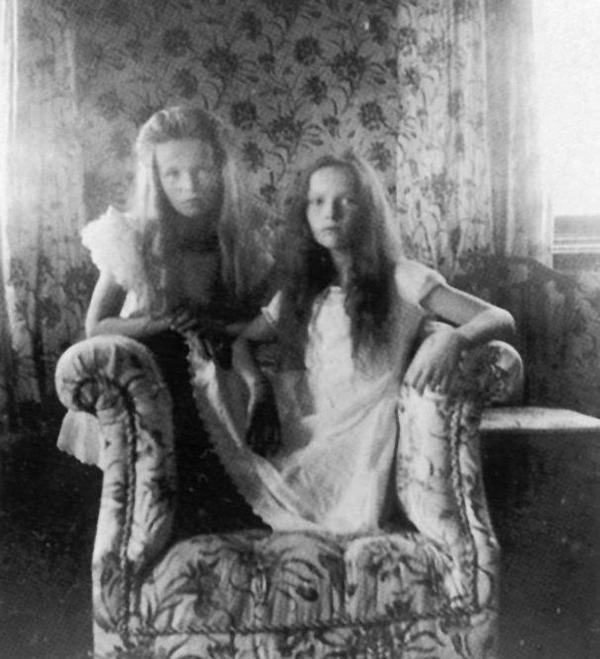 Olga and Tatiana Romanov, 1905 - Romanovs, Olga, Tatyana, Photo, Old photo, , Russia, Российская империя