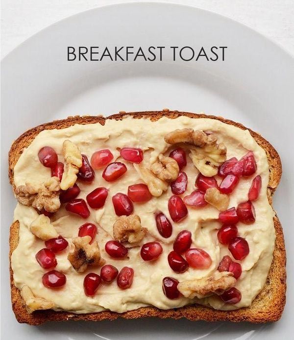 с чем можно сделать тосты на завтрак