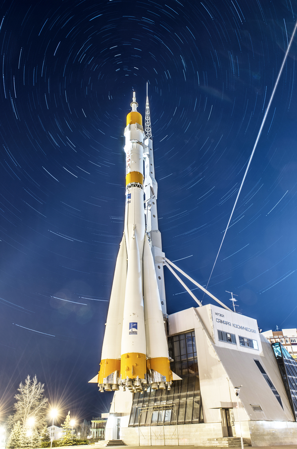 Through hardship to the stars - My, Rocket, Photo, The photo, Stars, Samara, Architecture, Stars