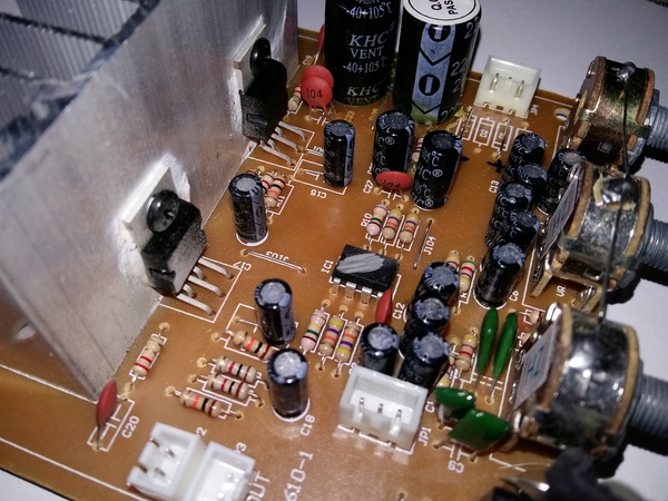 The need for invention is cunning, or how I quickly adapted a microcircuit in an SO-8 package to a DIP-8 footprint - My, Repairers Community, Electronics repair, Acoustics, Sven, Repair of equipment, Longpost