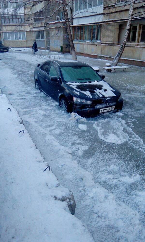 Thanks to the public utilities, I'll go on foot - Saratov, Utility services, Ice