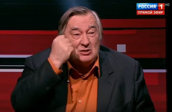 "У меня весь род умер в пересылках и в лагерях, но я сталинист"