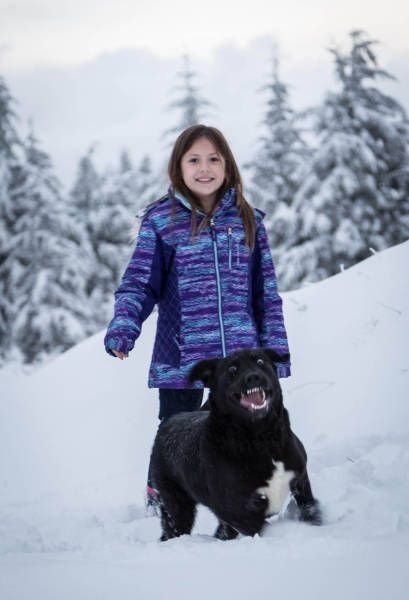 Dog sees snow for the first time - Astonishment, Snow, Dog, Girls, Photo