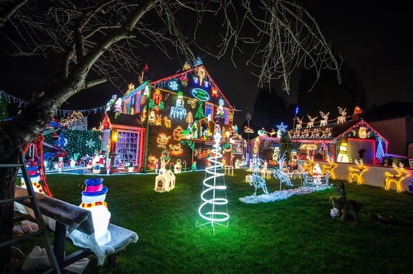 The UK's most decorated houses for the holiday - Christmas, New Year, Holidays, Decoration, House, Longpost