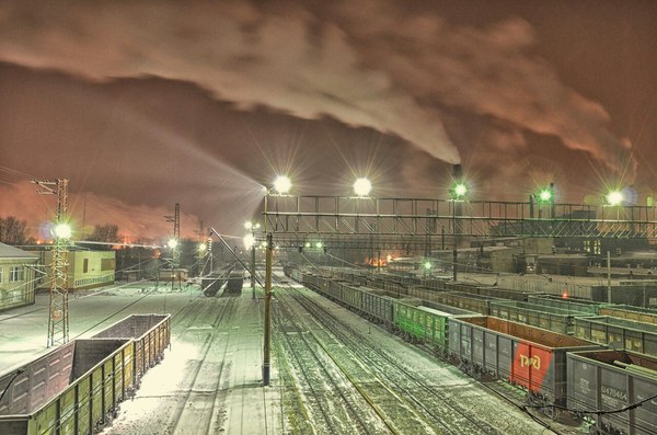 Station Pervouralsk, Sverdlovsk region. - Photo, Gondola car, Railway