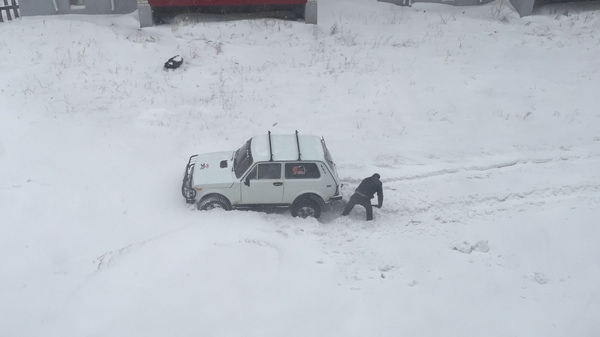 Life teaches nothing - My, Niva, Snow, Off road