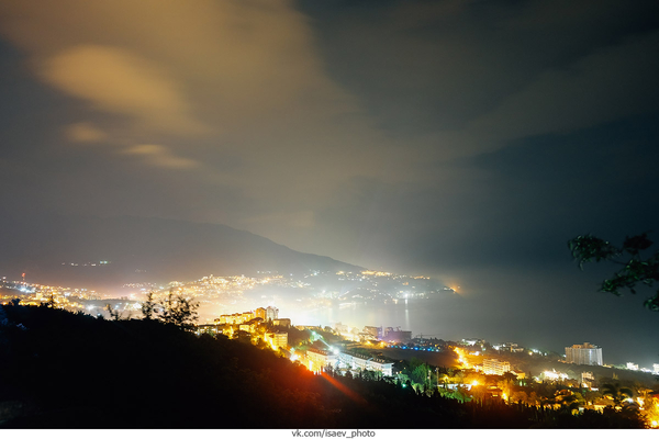 View of the night Yalta. - My, Yalta, Night, Photo, Town, Landscape, Crimea