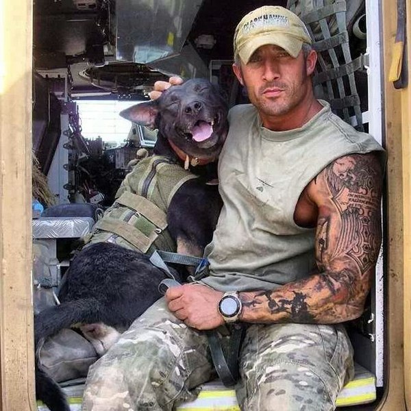 War dog and his dog. - Dog, Dogs at war, Photo, Local conflicts