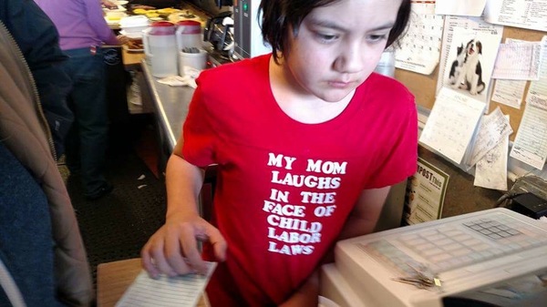 Child labour))) - Child labour, Assistant, T-shirt, Cashier