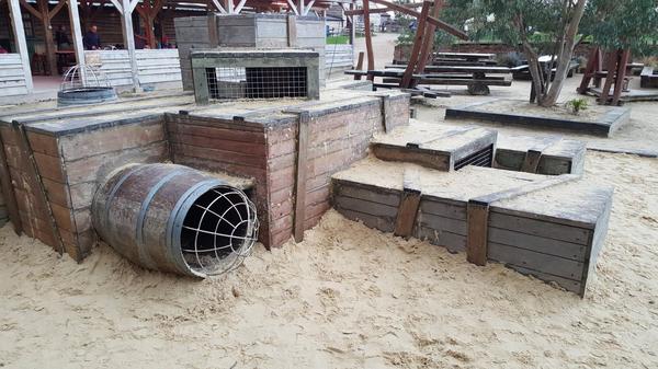 This playground looks like the Millennium Falcon - Star Wars, , Millennium falcon, Playground, 