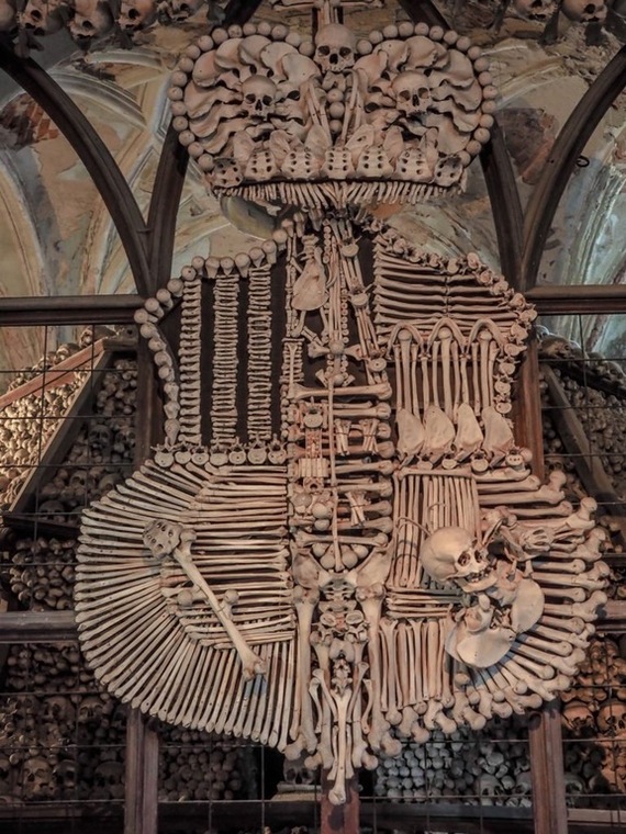 The coat of arms and the Crown of bones (The ossuary in Kutna Hora, near Prague) - , Kutna Hora, Prague, Longpost
