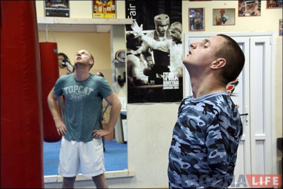 “I can do everything with my feet”: a boxer without arms came to the Grodno “Fight Club” - Strength of will, Boxing, Sport, Men, Grodno, Republic of Belarus, Longpost