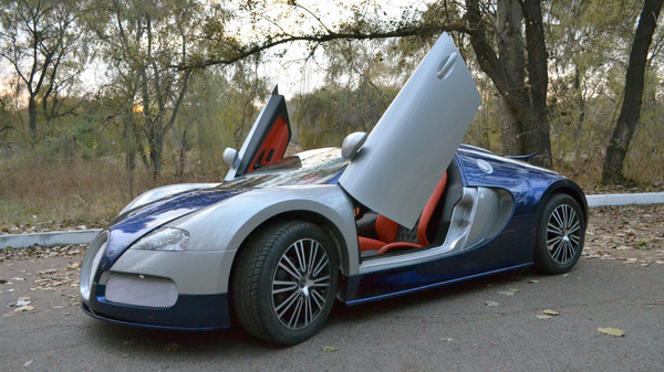 In Kazakhstan, a children's car is being sold for $30,000 - Bugatti, Bugatti Veyron, Replica, Childhood, Video