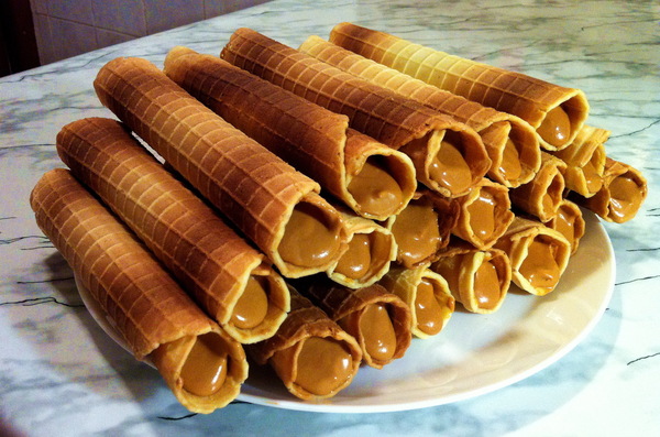 Wafer Rolls with Condensed Milk - , Condensed milk, Food, Sweet tooth, Yummy, Dessert