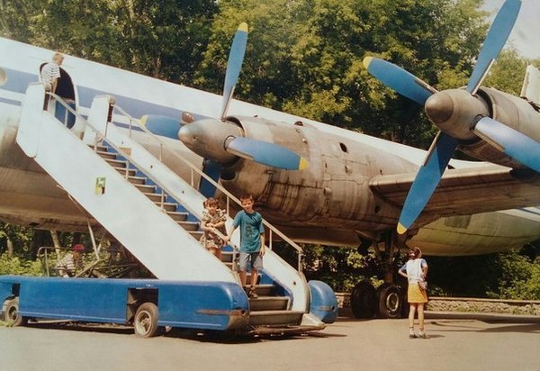 Самолёт в парке им.Гагарина. Новокузнецк. Символ детства многих Новокузнечан. - Новокузнецк, Самолет, Парк Гагарина, Текст, Видео, Длиннопост