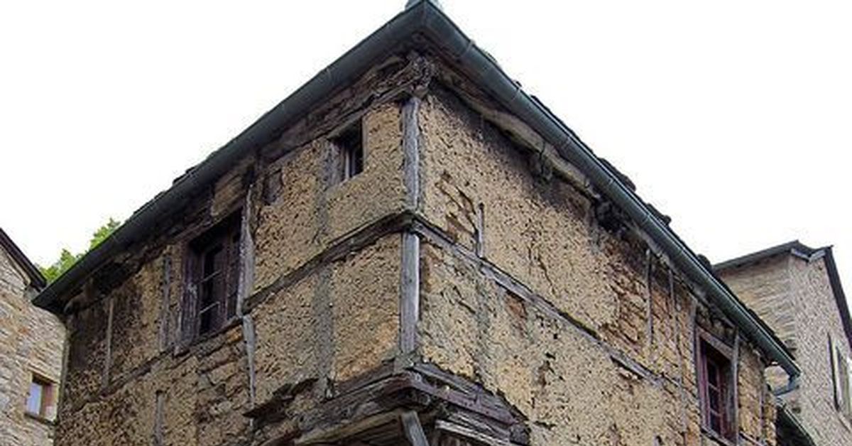 Самый старый дом во франции купить дом на озере комо в италии
