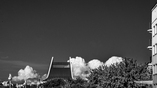 Cotton candy over Omsk - My, The photo, Town, Omsk, Springboard, Black and white photo, Sony NEX