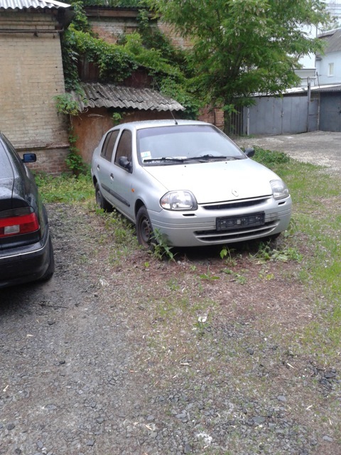 Abandoned cars in Kharkov. - Abandoned, Car, Forgotten, Longpost