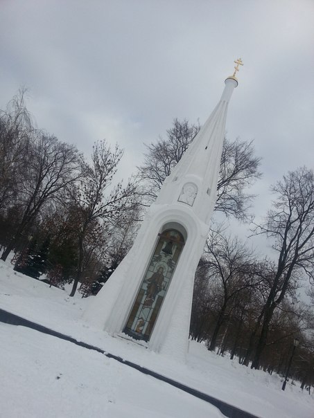 Walking around Yaroslavl :) - My, Yaroslavl, Church, Temple, Kremlin, Fishing, Travels, Tree, Longpost