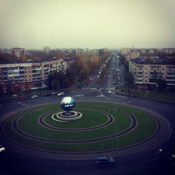 Just a beautiful photo of the roundabout in the small but home town of Kirishi. - My, beauty, Native city, Kirishi, Autumn