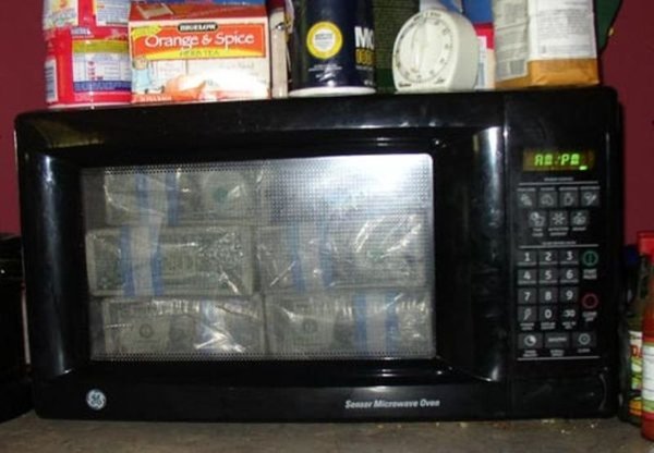 Потеря Баксов (Мой первый пост )изначально делал комент но решил выделится. (попробовать)