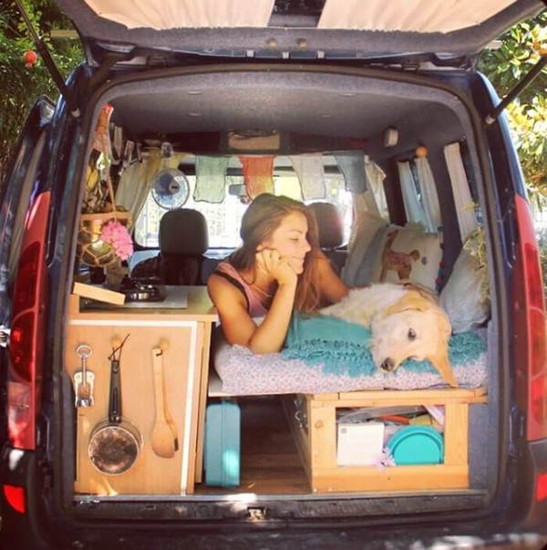 The girl restored the old van and went on a trip around the world with her dog. - Travels, Around the world, Longpost, Dog