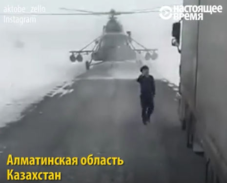 In Kazakhstan, the military landed a helicopter on the highway to ask for directions - Army, Military, Helicopter, Pilot, Track, Kazakhstan