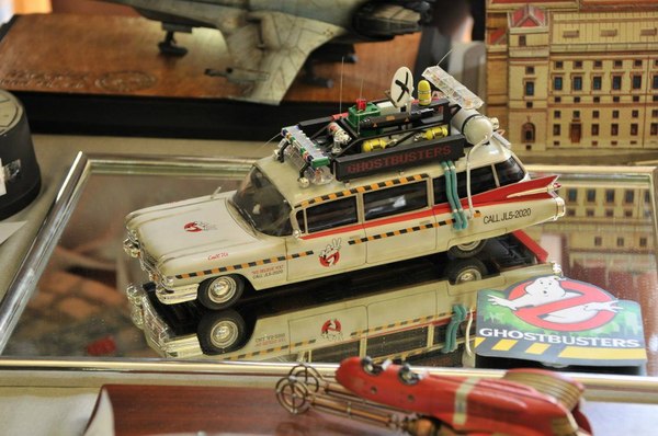 Вы то же слышите эту музыку?