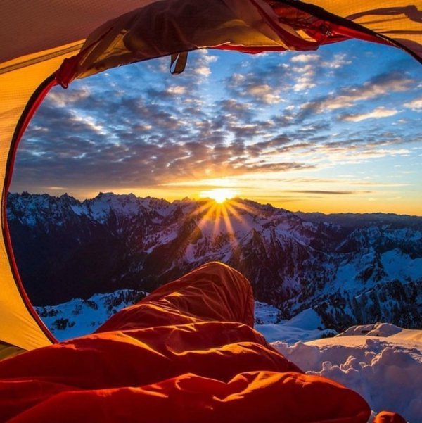 Sunrise. - Tourism, Tent, The mountains, Nature